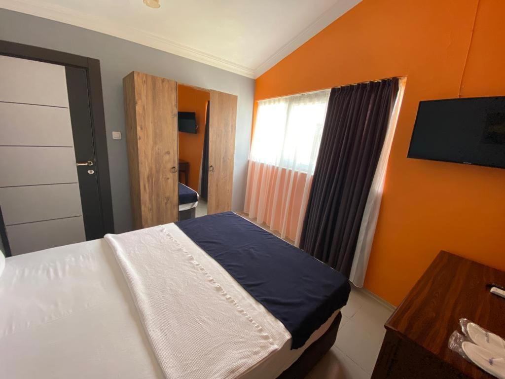 Apartament House *